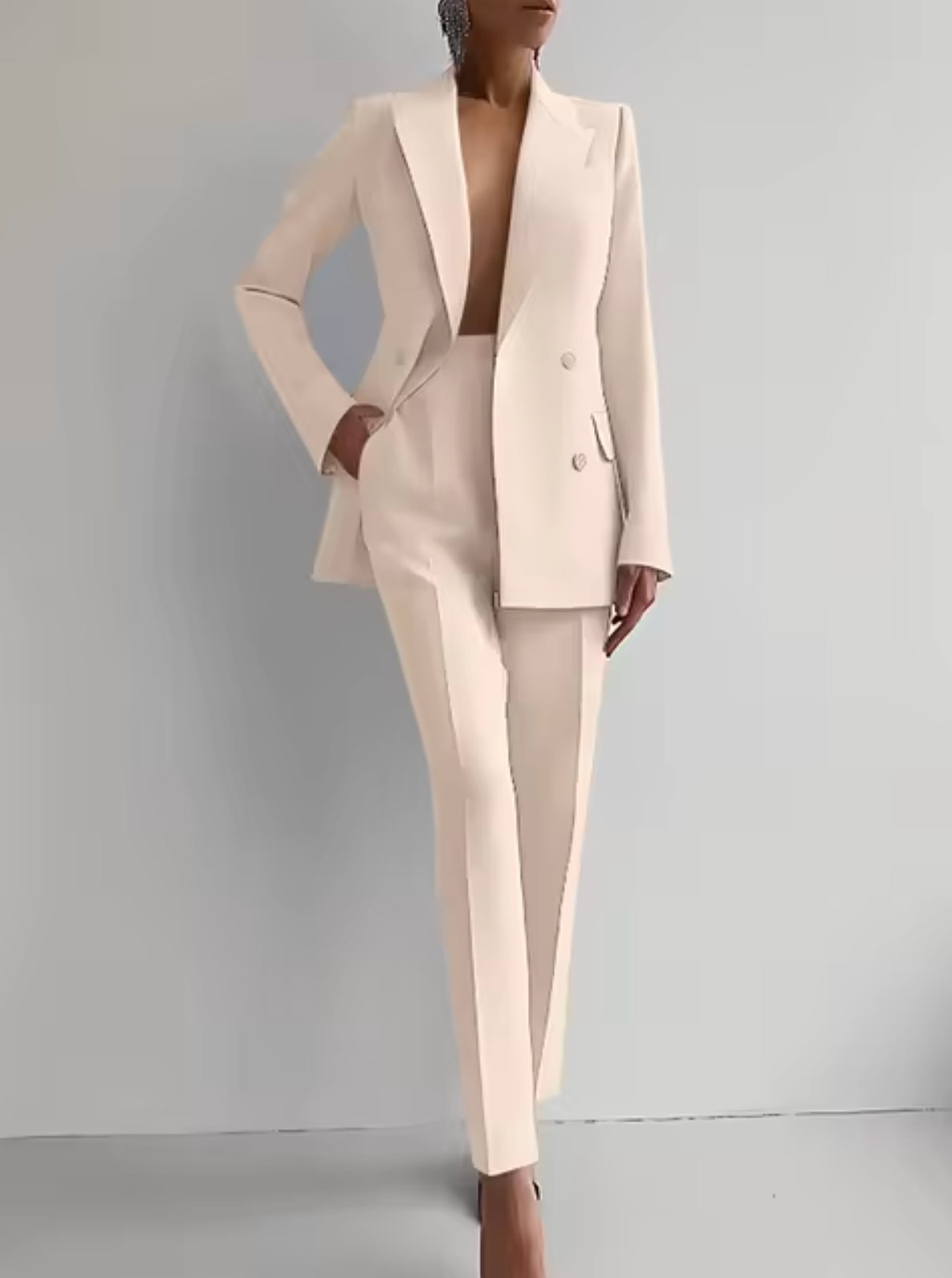 Suze – Set van blazer en stijlvolle geplooide broek