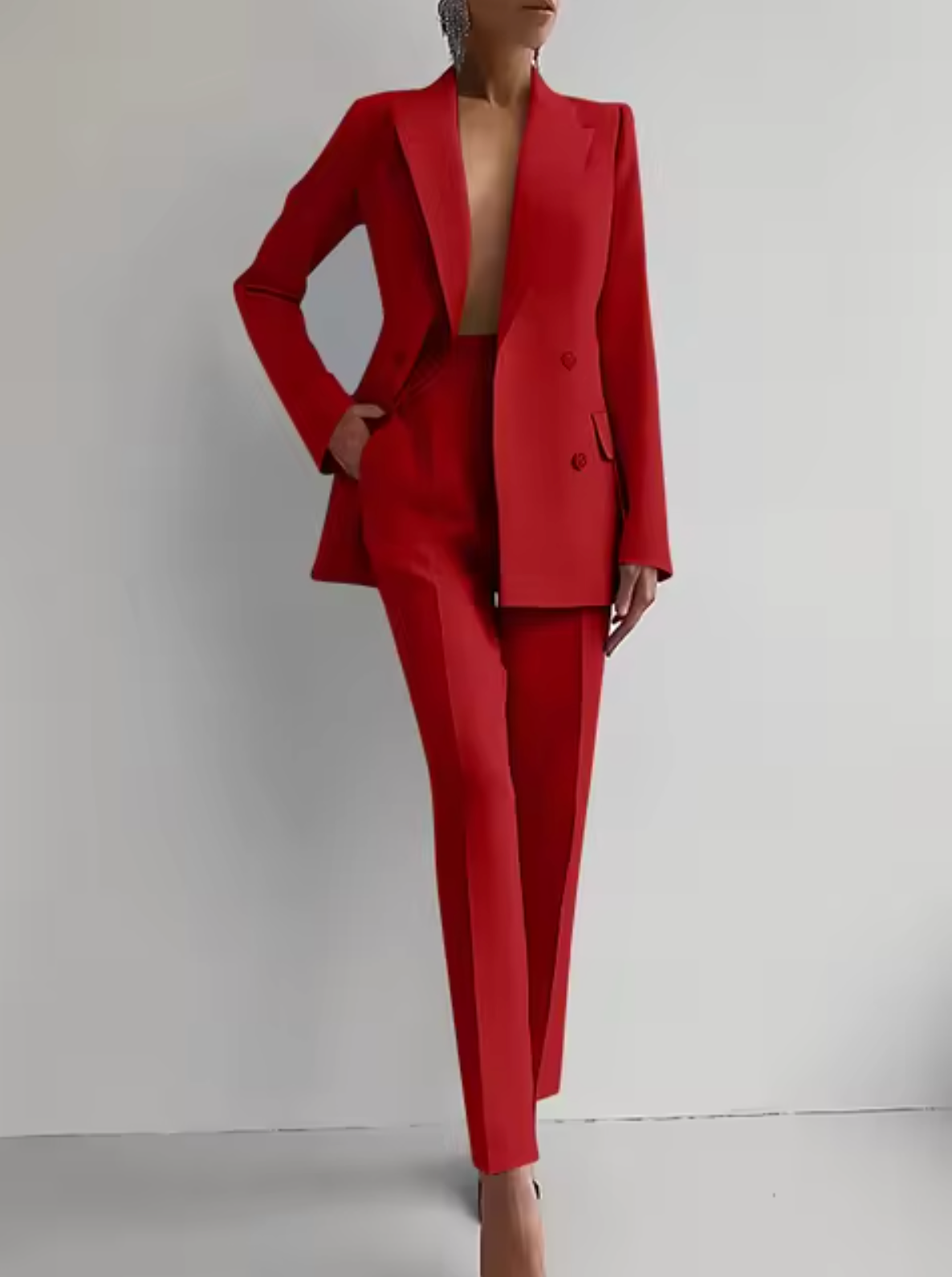 Suze – Set van blazer en stijlvolle geplooide broek