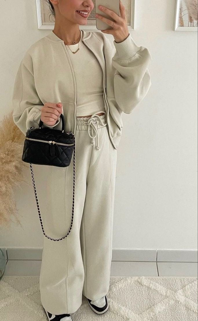 VICTORIA | Oversized Tracksuit
