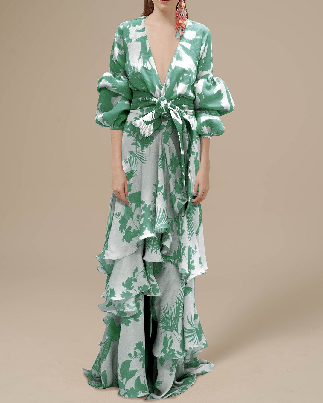 Amanda - Elegante feestjurk van bedrukte chiffon en V-hals