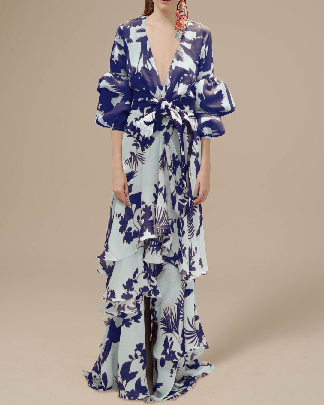Amanda - Elegante feestjurk van bedrukte chiffon en V-hals