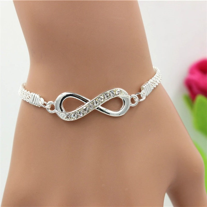 Lucy | Armband "Eindeloze Liefde"