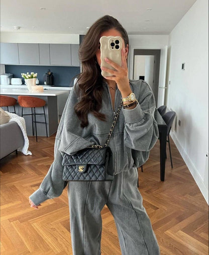 VICTORIA | Oversized Tracksuit