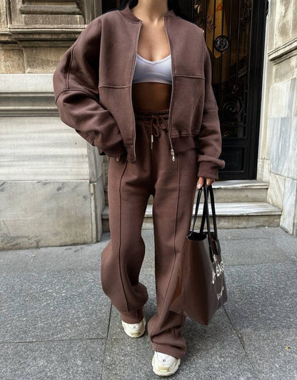 VICTORIA | Oversized Tracksuit