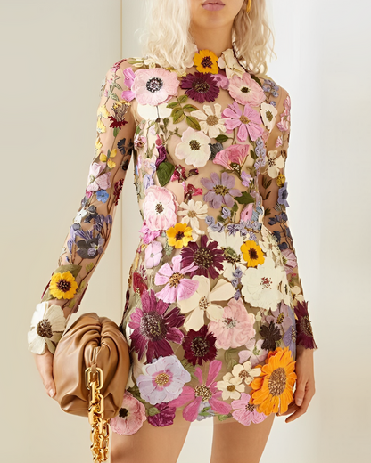 Jente – Elegante jurk met verfijnde bloemdecoratie