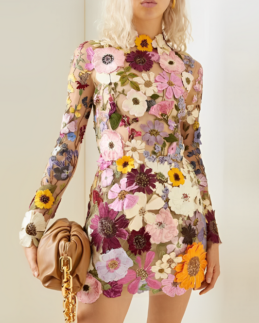 Jente – Elegante jurk met verfijnde bloemdecoratie